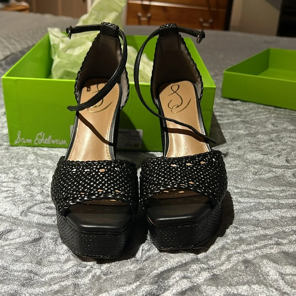 Sam Edelman Black Beaded Platform Block Heel Sandals Excellent condition